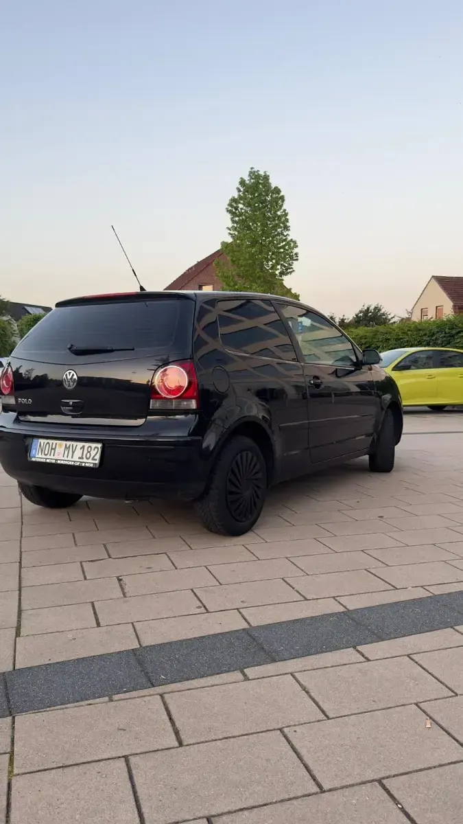 Używany VW Polo 85 KM (62 kW) 2011 Czarny Hatchback