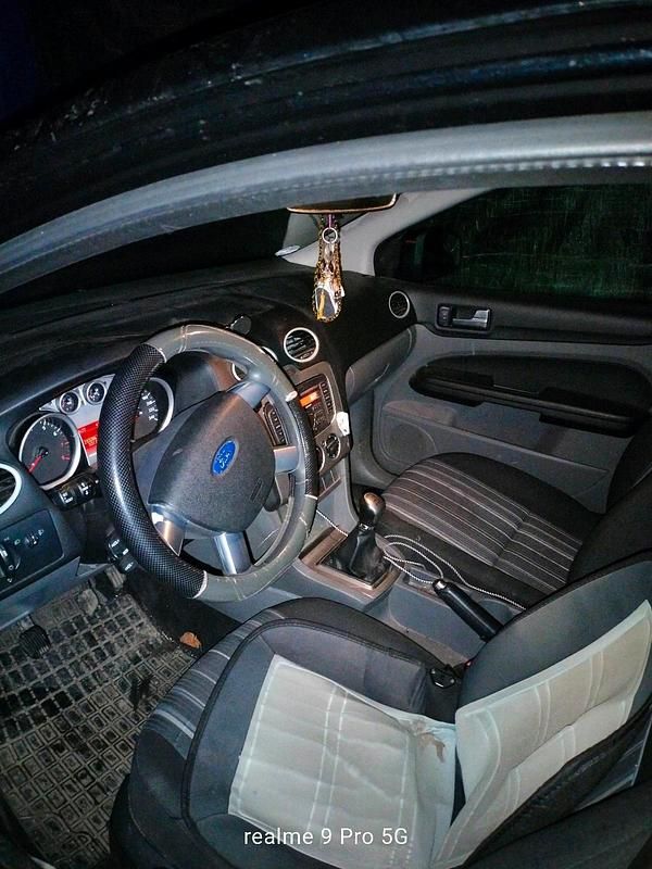 Gebraucht Ford Focus 101 PS (74 kW) 2009 Schwarz Kombi