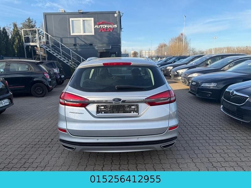 Gebraucht Ford Mondeo Titanium 179 PS (131 kW) 2019 Silber Kombi