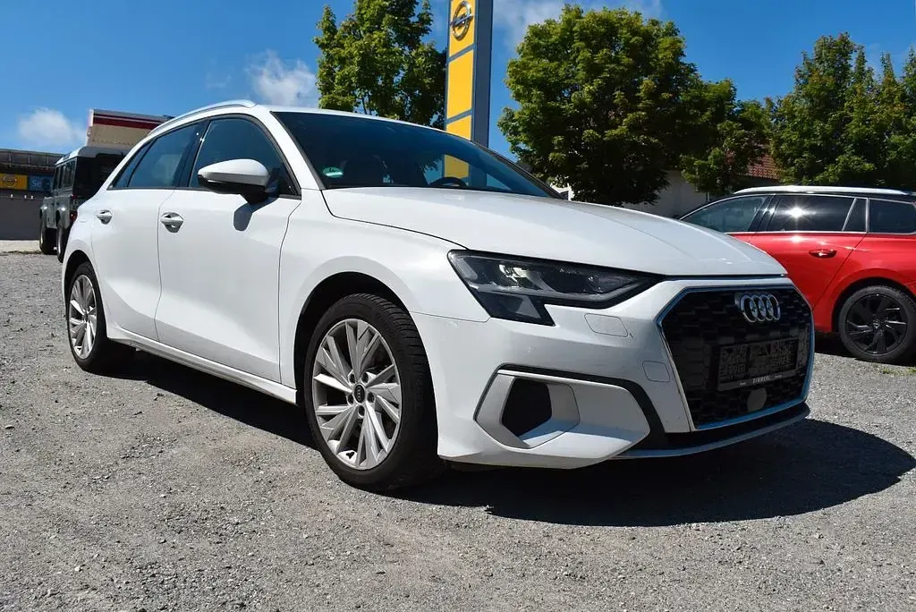 Gebraucht Audi A3 Advanced Plus 204 PS (150 kW) 2020 Gletscherweiss (metallic) Limousine