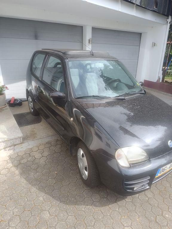 Schwarz Gebraucht 2005 Fiat Seicento Kleinwagen | 2.000 € (Etwas zu teuer) - Bild 1/4