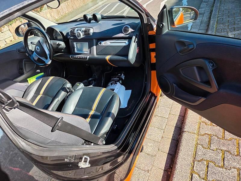 Gebraucht Smart ForTwo Coupé 2011 Orange Coupé