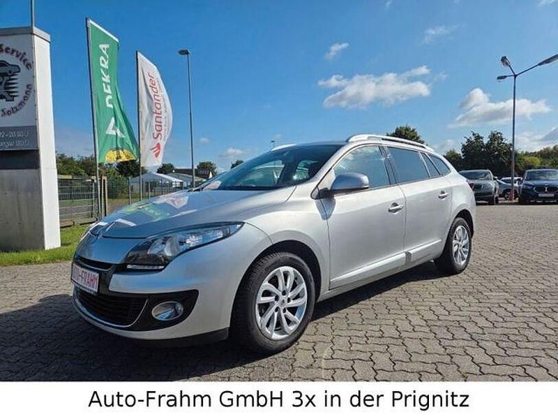 Silber Gebraucht 2013 Renault Mégane III Dynamique Limousine | 7.990 € (Etwas zu teuer) - Bild 1/4