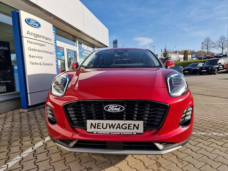 Gebraucht Ford Puma Titanium 125 PS (91 kW) 2024 Fantasticrot SUV