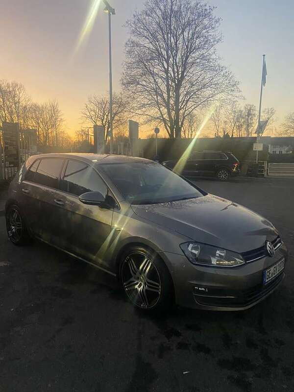 Grau Gebraucht 2014 VW Golf VII Cup Limousine | 8.500 € (Fairer Preis) - Bild 1/4
