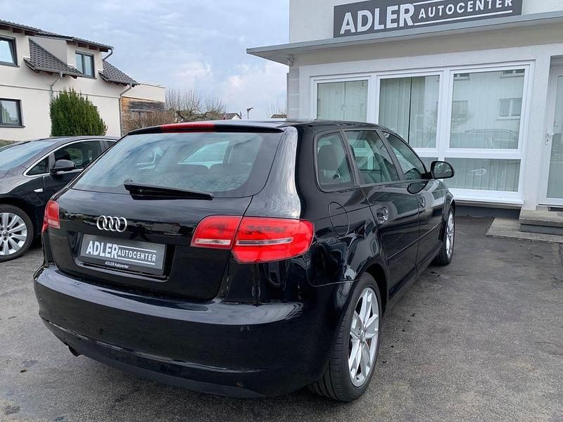 Gebraucht Audi A3 Ambition 140 PS (102 kW) 2010 Schwarz Kleinwagen