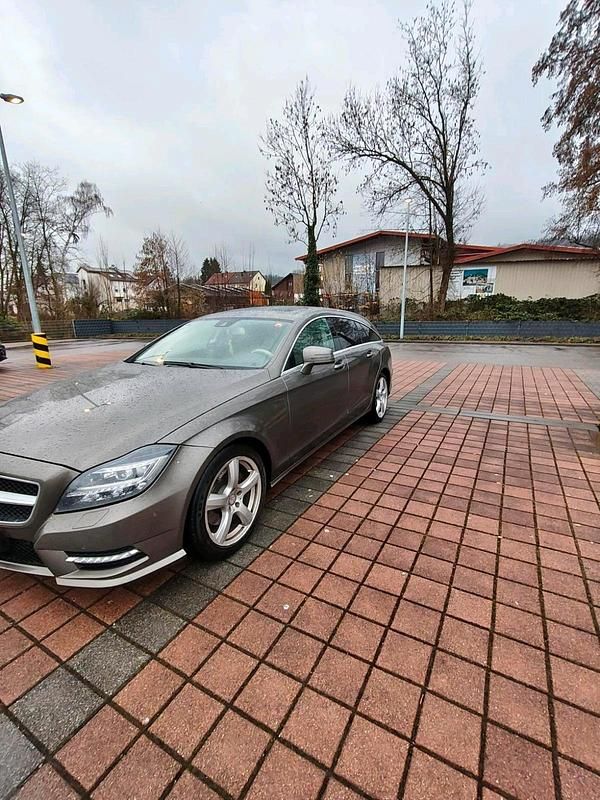 Gebraucht Mercedes CLS250 204 PS (150 kW) 2013 Weiß Limousine