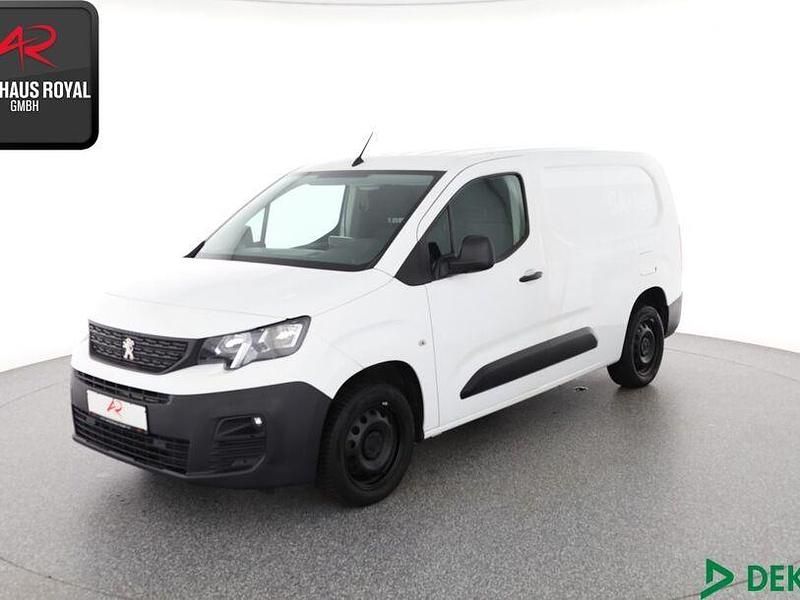 Weiß Gebraucht 2021 Peugeot Partner Van / Kleinbus | 15.480 € (Fairer Preis) - Bild 1/4