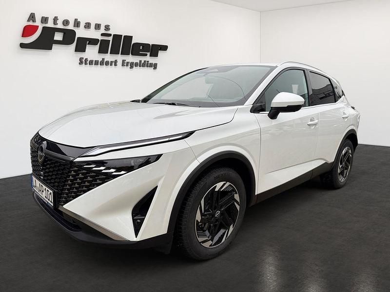 Weiß Gebraucht 2025 Nissan Qashqai N-Connecta SUV | 35.900 € (Teuer) - Bild 1/4
