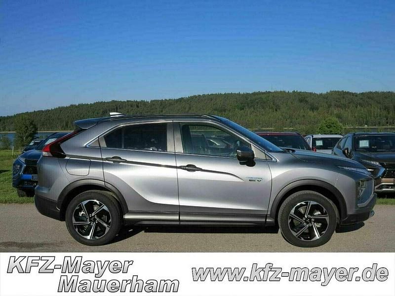 Platinum grau Gebraucht 2022 Mitsubishi Eclipse Cross Plus SUV | 24.500 € (Fairer Preis) - Bild 1/4