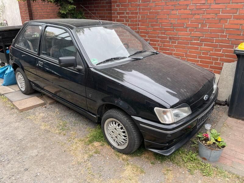 Schwarz Gebraucht 1994 Ford Fiesta RS Kleinwagen | 600 € - Bild 1/4