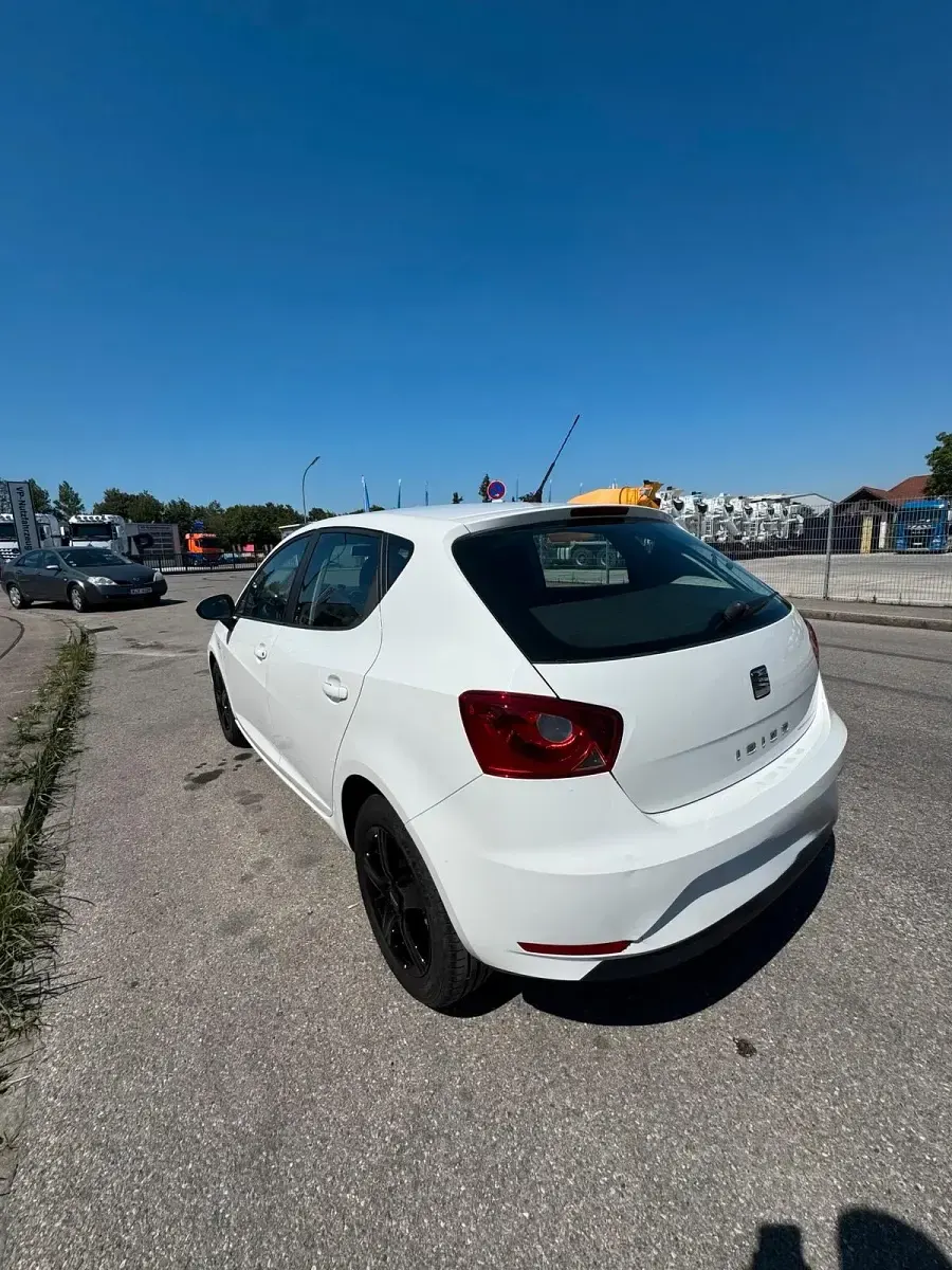 Gebraucht Seat Ibiza 90 PS (66 kW) 2017 Weiß Limousine