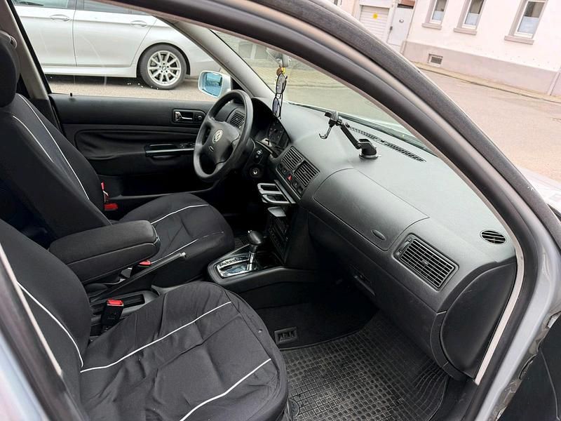 Gebraucht VW Golf IV 95 PS (69 kW) 2000 Silber Limousine