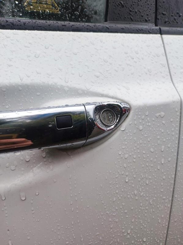 Gebraucht Hyundai i10 83 PS (61 kW) 2017 Weiß Kleinwagen