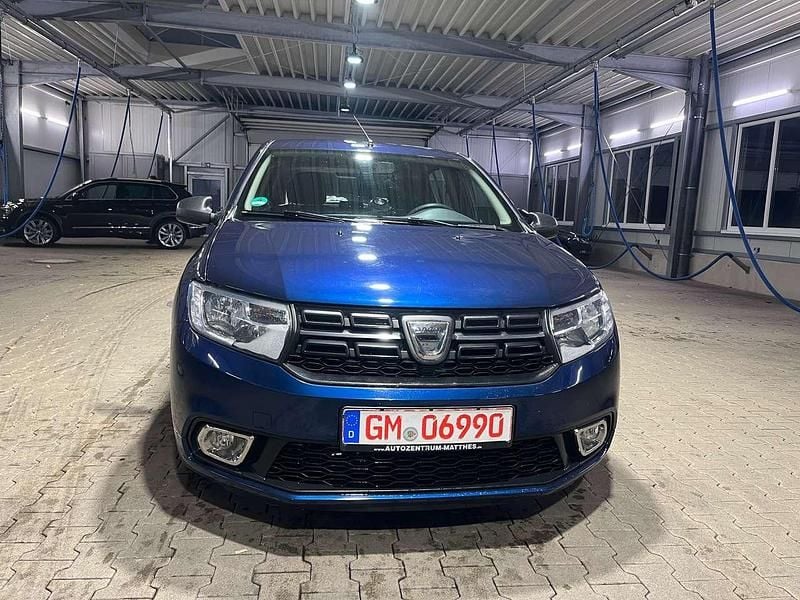 Blau Gebraucht 2018 Dacia Sandero Ambiance Kleinwagen | 6.900 € (Fairer Preis) - Bild 1/4
