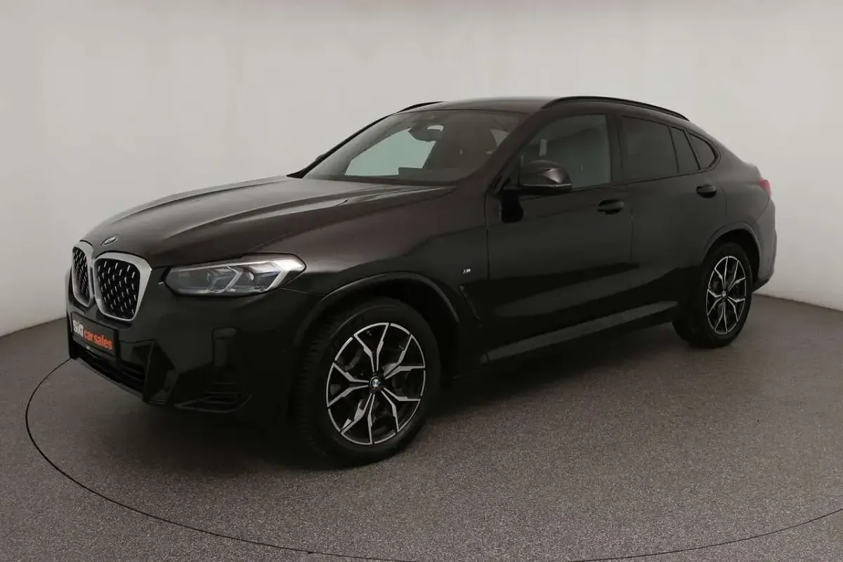Gebraucht BMW X4 M Sport 245 PS (180 kW) 2023 Schwarz SUV