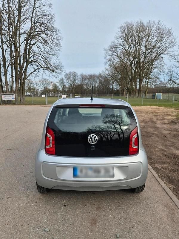 Gebraucht VW up! 60 PS (44 kW) 2015 Silber Kleinwagen