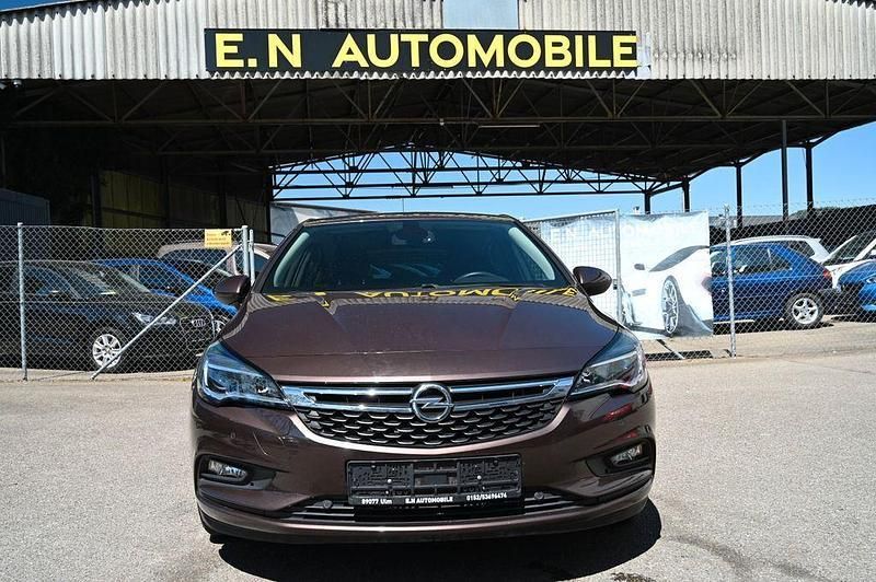 Braun Gebraucht 2019 Opel Astra Limousine | 13.400 € (Fairer Preis) - Bild 1/4