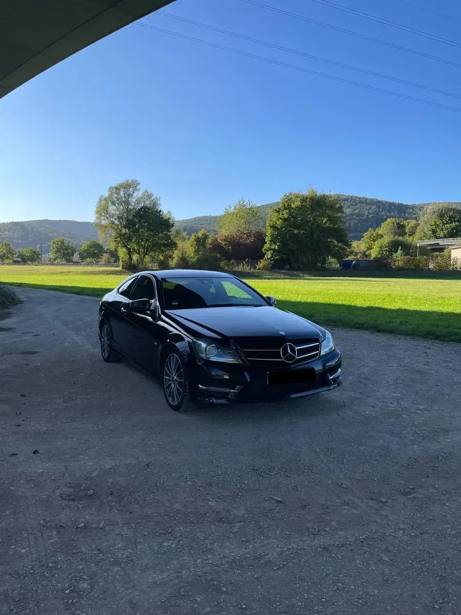 Gebraucht Mercedes C250 204 PS (150 kW) 2013 Schwarz Coupé