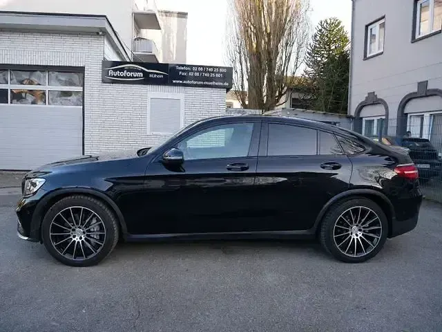 Gebraucht Mercedes GLC43 AMG AMG 367 PS (269 kW) 2018 Schwarz SUV