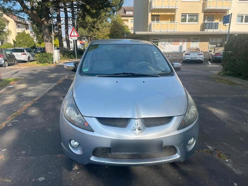 Silber Gebraucht 2004 Mitsubishi Grandis Van / Kleinbus | 1.250 € (Superpreis) - Bild 1/4