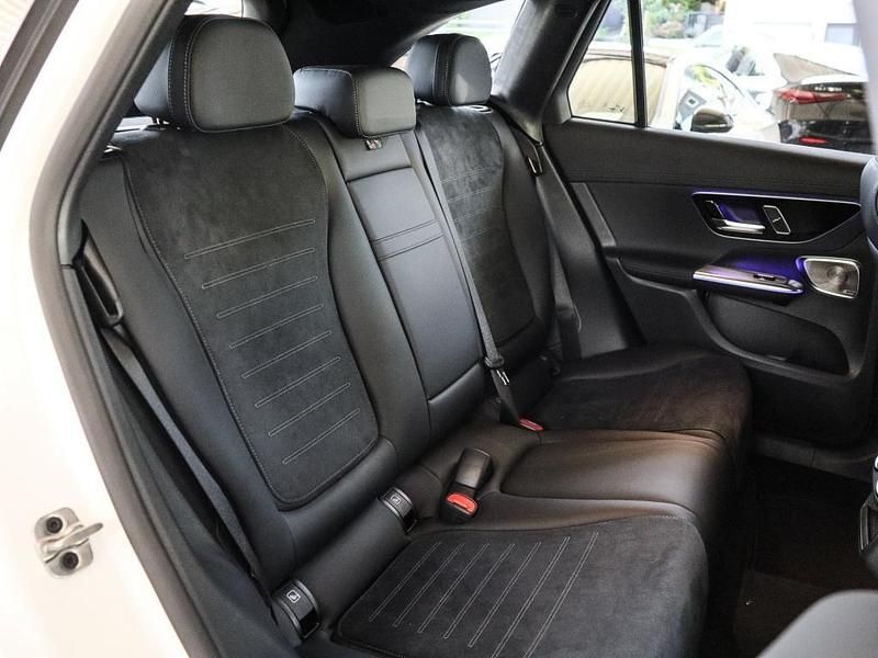 Gebraucht Mercedes GLC300e AMG 197 PS (144 kW) 2025 Weiß unilack polarweiß SUV