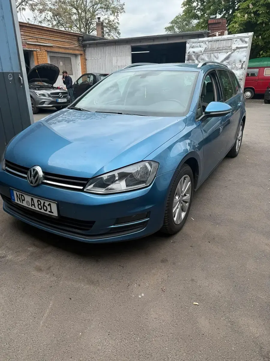 Gebraucht VW Golf VII 2017 Blau Kombi