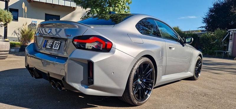 Grau Gebraucht 2025 BMW M2 Performance Coupé | 72.900 € (Guter Preis) - Bild 1/4
