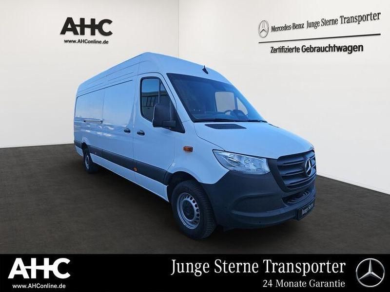 Gebraucht Mercedes Sprinter 170 PS (125 kW) 2024 Arktikweiß Van