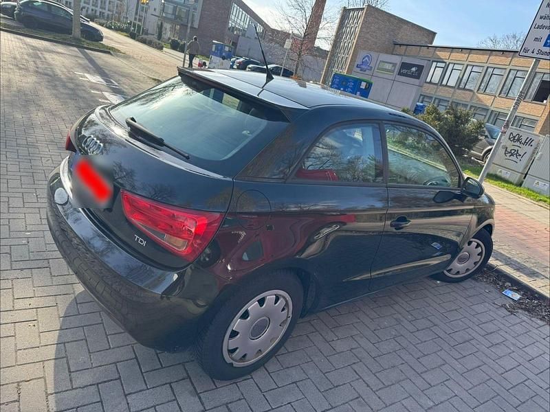 Usata Audi A1 90 CV (66 kW) 2012 Nero Utilitaria
