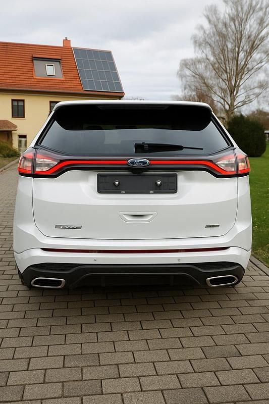 Second-hand Ford Edge 209 CP (153 kW) 2018 Alb SUV