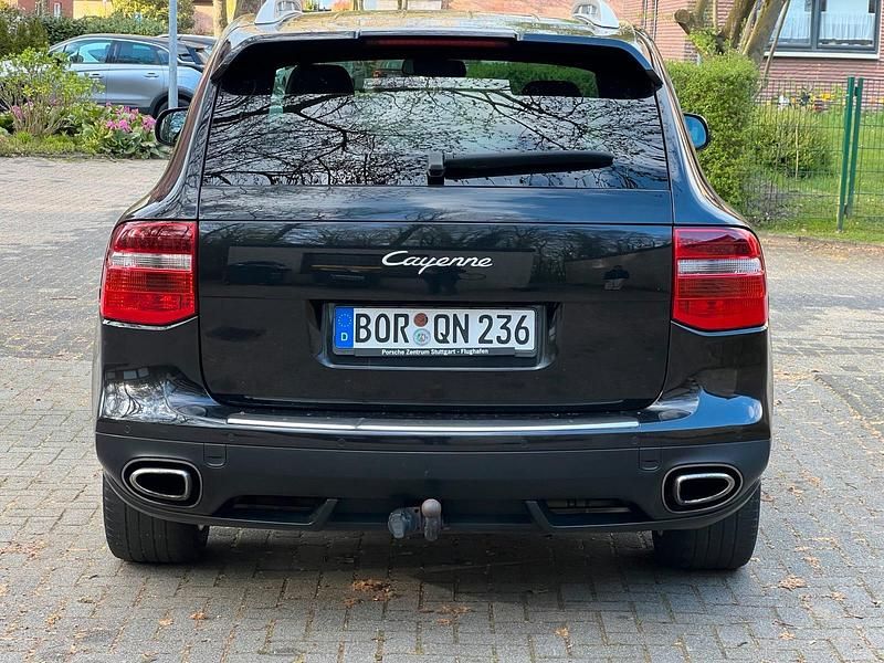 Gebraucht Porsche Cayenne 239 PS (175 kW) 2010 Schwarz SUV