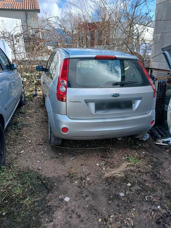 Gebraucht Ford Fiesta 60 PS (44 kW) 2007 Grau Kleinwagen