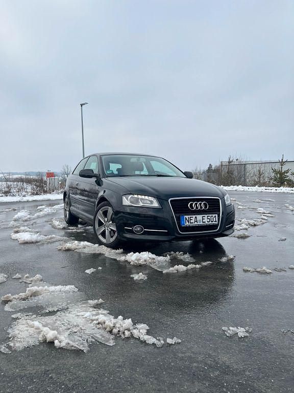 Gebraucht Audi A3 S-Line 140 PS (102 kW) 2011 Schwarz Kleinwagen