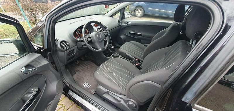 Gebraucht Opel Corsa Selection 69 PS (50 kW) 2010 Schwarz Kleinwagen
