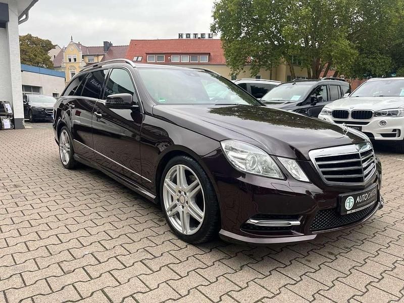 Gebraucht Mercedes E300 AMG line 231 PS (169 kW) 2012 Braun Kombi