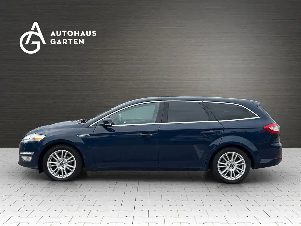 Gebraucht Ford Mondeo Titanium 140 PS (102 kW) 2012 Blau Limousine