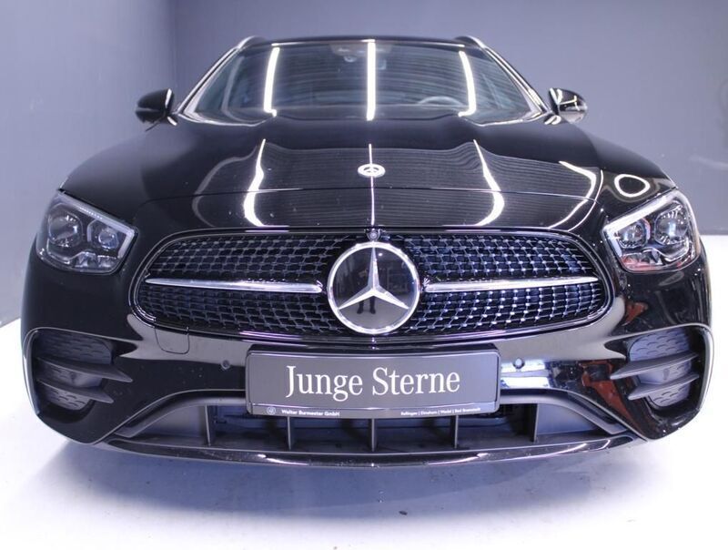 Gebraucht Mercedes E220 AMG 200 PS (147 kW) 2023 Unilack schwarz Kombi