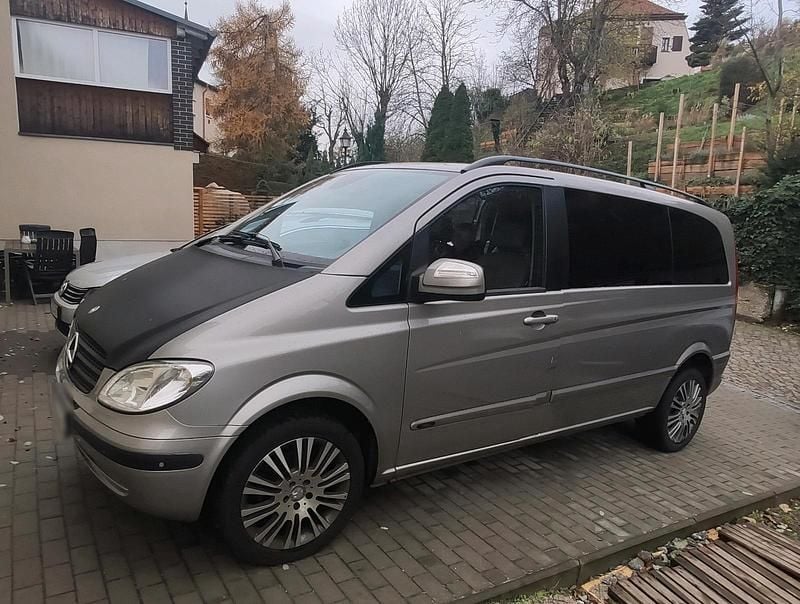 Gebraucht Mercedes Viano 150 PS (110 kW) 2010 Grau Van / Kleinbus
