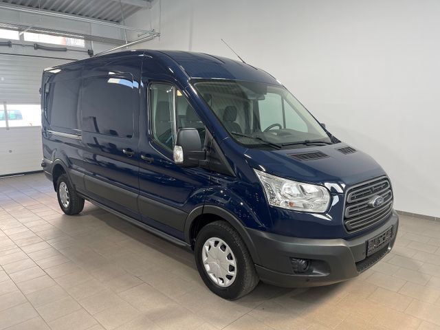 Gebraucht Ford Transit Trend 170 PS (125 kW) 2017 Blazer blue (metallic) Van