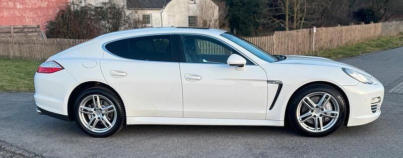Gebraucht Porsche Panamera 4S 400 PS (294 kW) 2012 Weiß Limousine