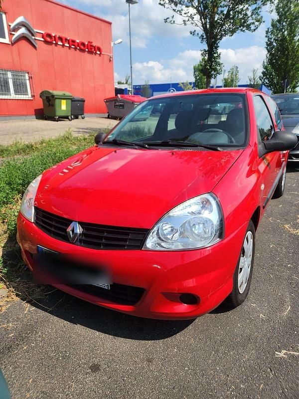 Rot Gebraucht 2011 Renault Clio II Kleinwagen | 1.499 € (Fairer Preis) - Bild 1/4