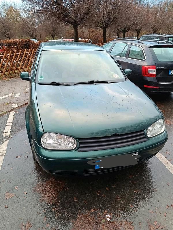 Gebraucht VW Golf IV 75 PS (55 kW) 2002 Grün Kleinwagen