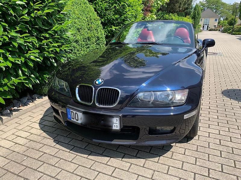 Schwarz Gebraucht 2002 BMW Z3 Performance Cabrio | 18.900 € (Teuer) - Bild 1/4