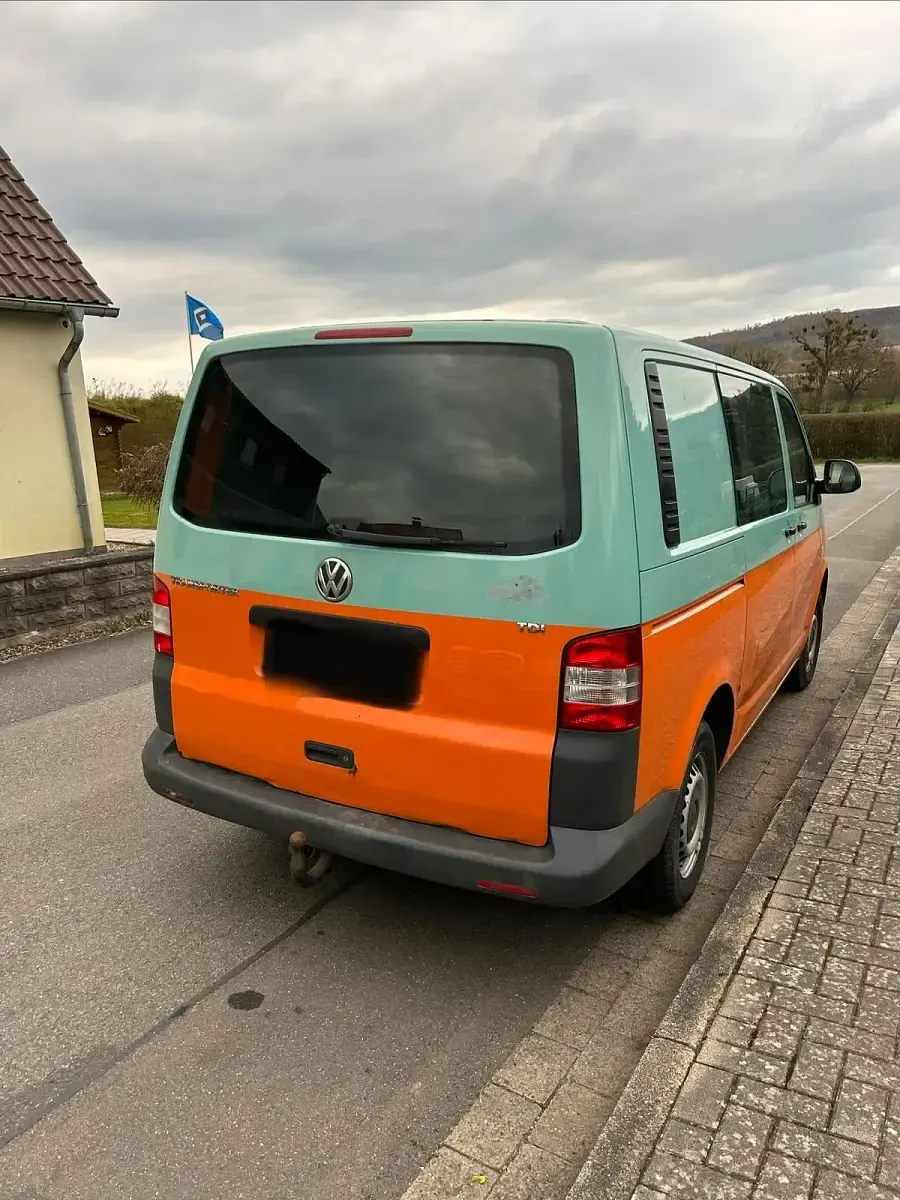 Używany VW Transporter 140 KM (102 kW) 2011 Andere farben Van
