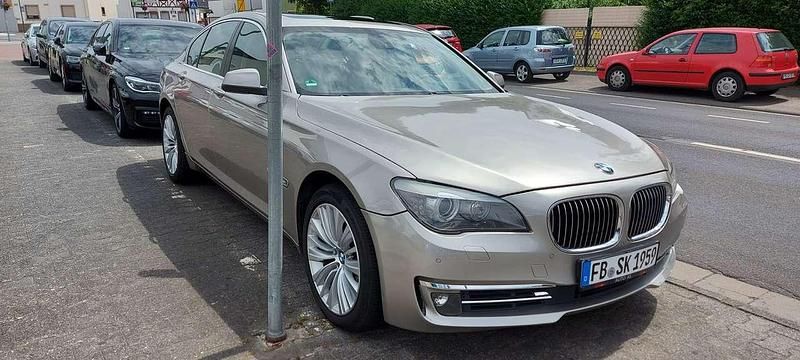 Gebraucht BMW 730L 245 PS (180 kW) 2011 Limousine