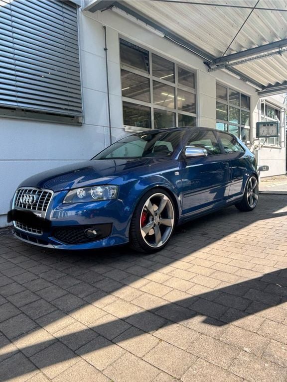 Blau Gebraucht 2005 Audi A3 S-Line Limousine | 11.000 € - Bild 1/4