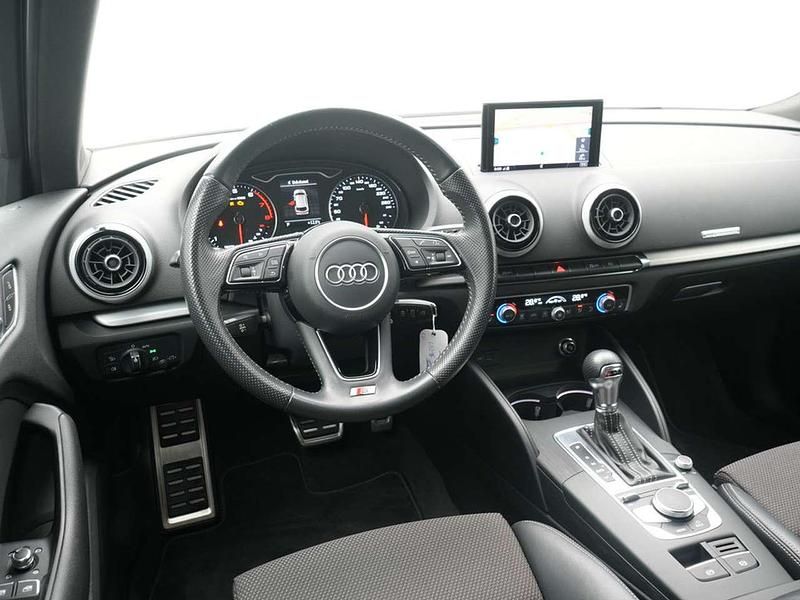 Gebraucht Audi A3 S-Line 150 PS (110 kW) 2019 Blau Limousine