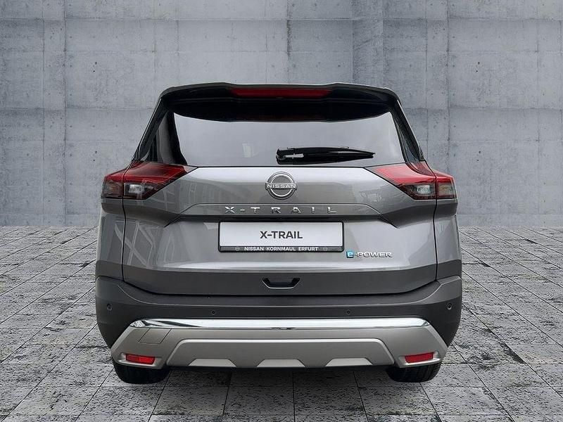 Neu Nissan X-Trail Tekna 158 PS (116 kW) 2026 Grau SUV