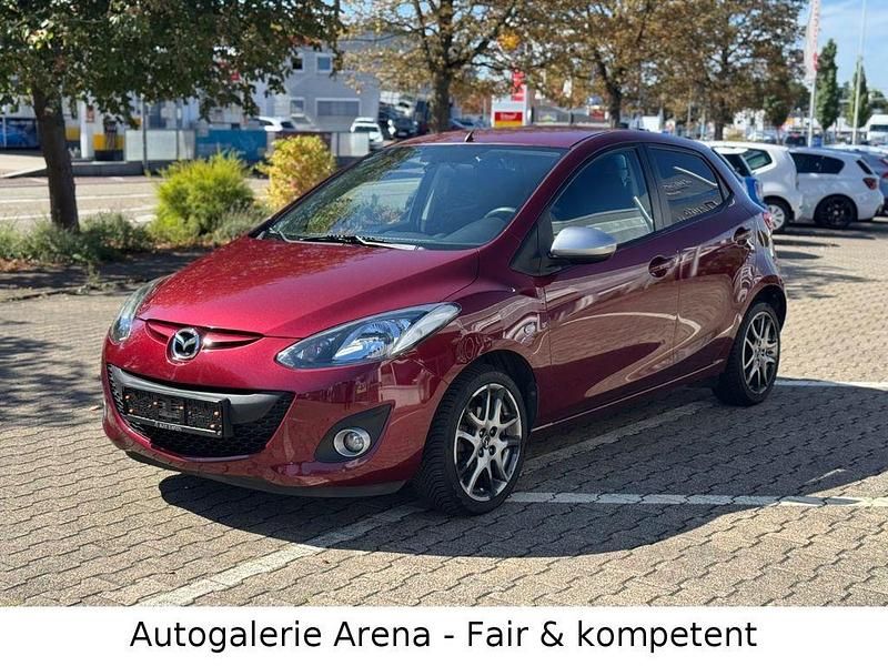 Rot Gebraucht 2014 Mazda 2 Limousine | 6.490 € (Fairer Preis) - Bild 1/4
